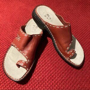 MERRELL Sz  6 Leather Tan Brown Stitch Embellishment Comfort Slip On Shoes